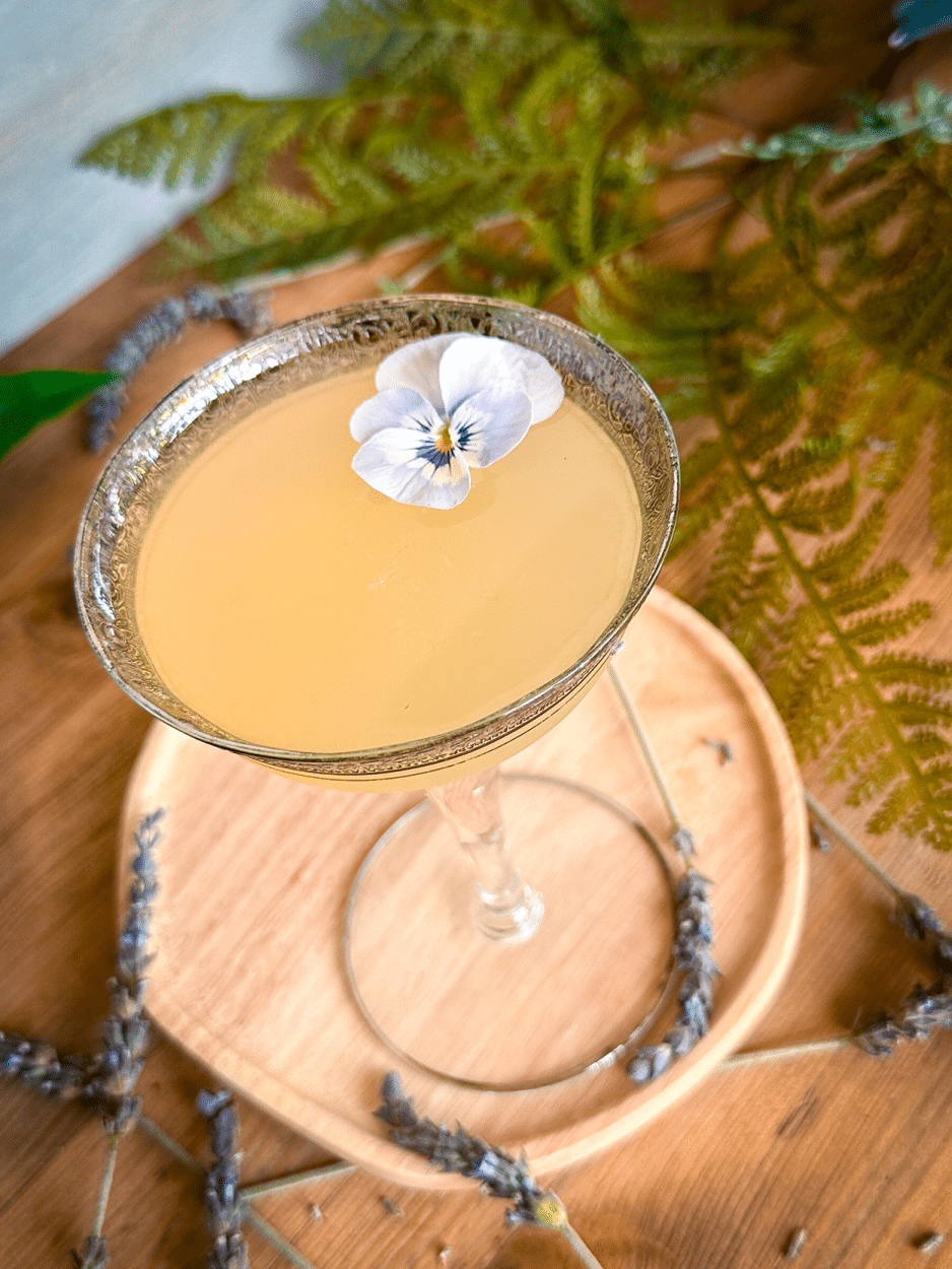 Lavender Bee's Knees Cocktail recipe