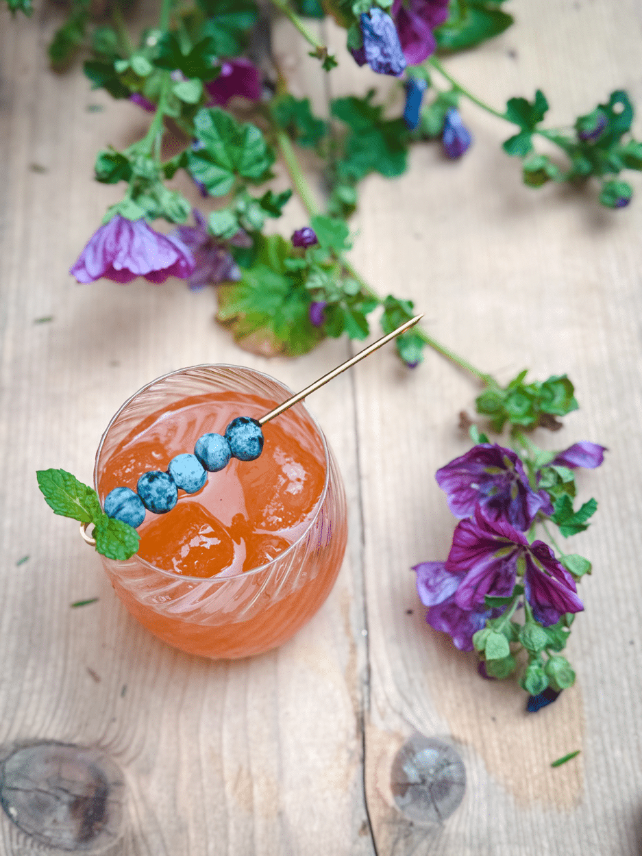 Earl Grey Blueberry Smash