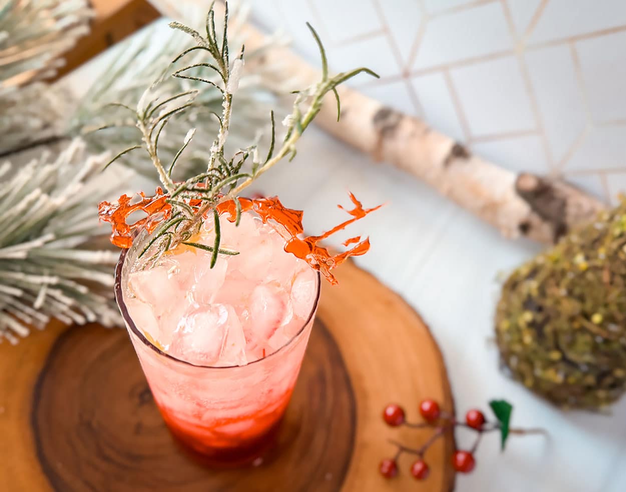 Winter Cranberry Spritz cocktail recipe