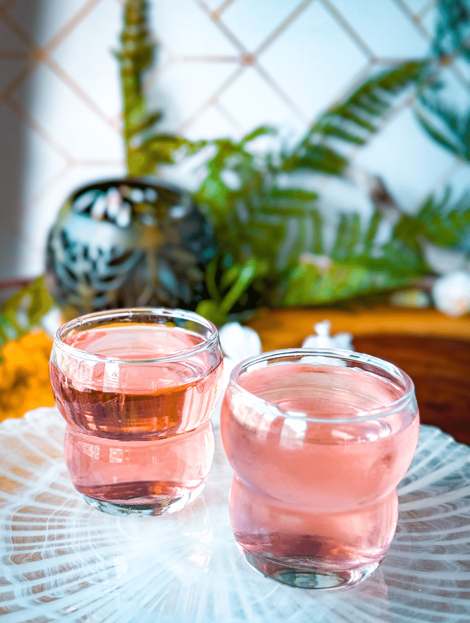 Raspberry (top) versus Hibiscus (bottom) coloring