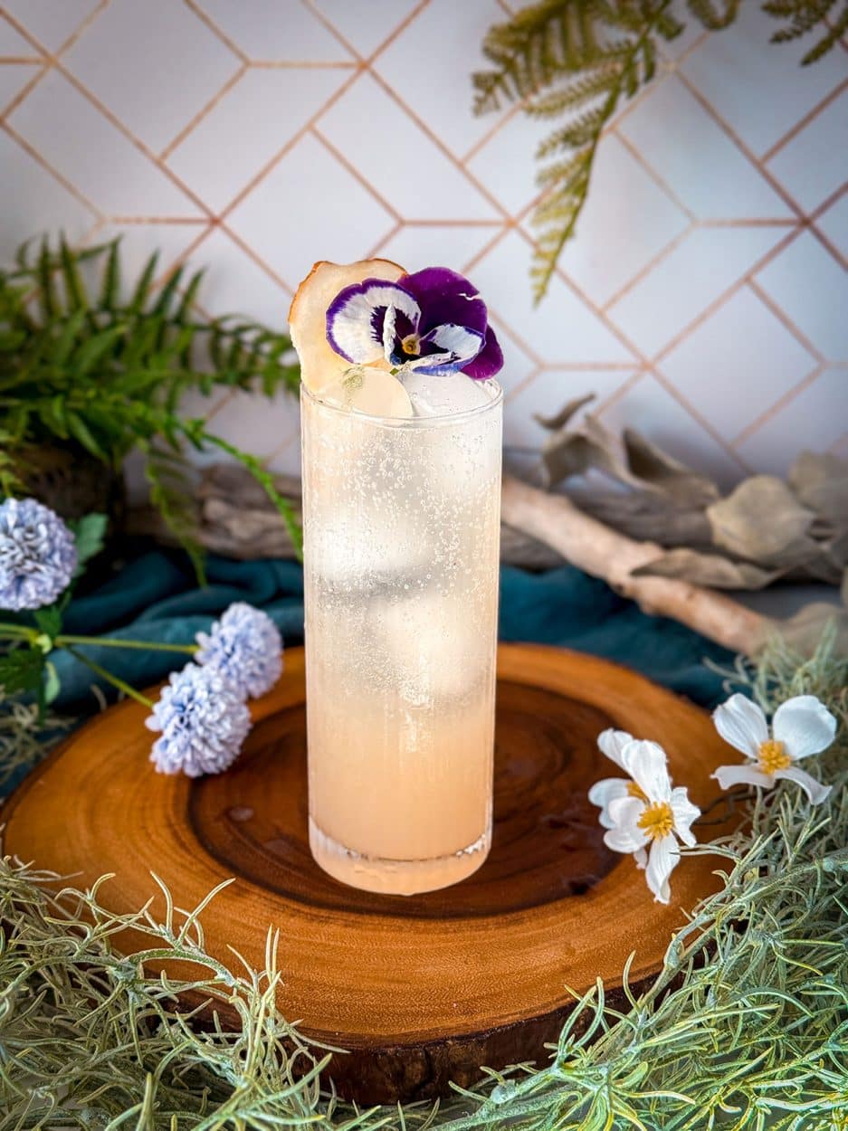 Pear Sakura Gin Collins cocktail recipe