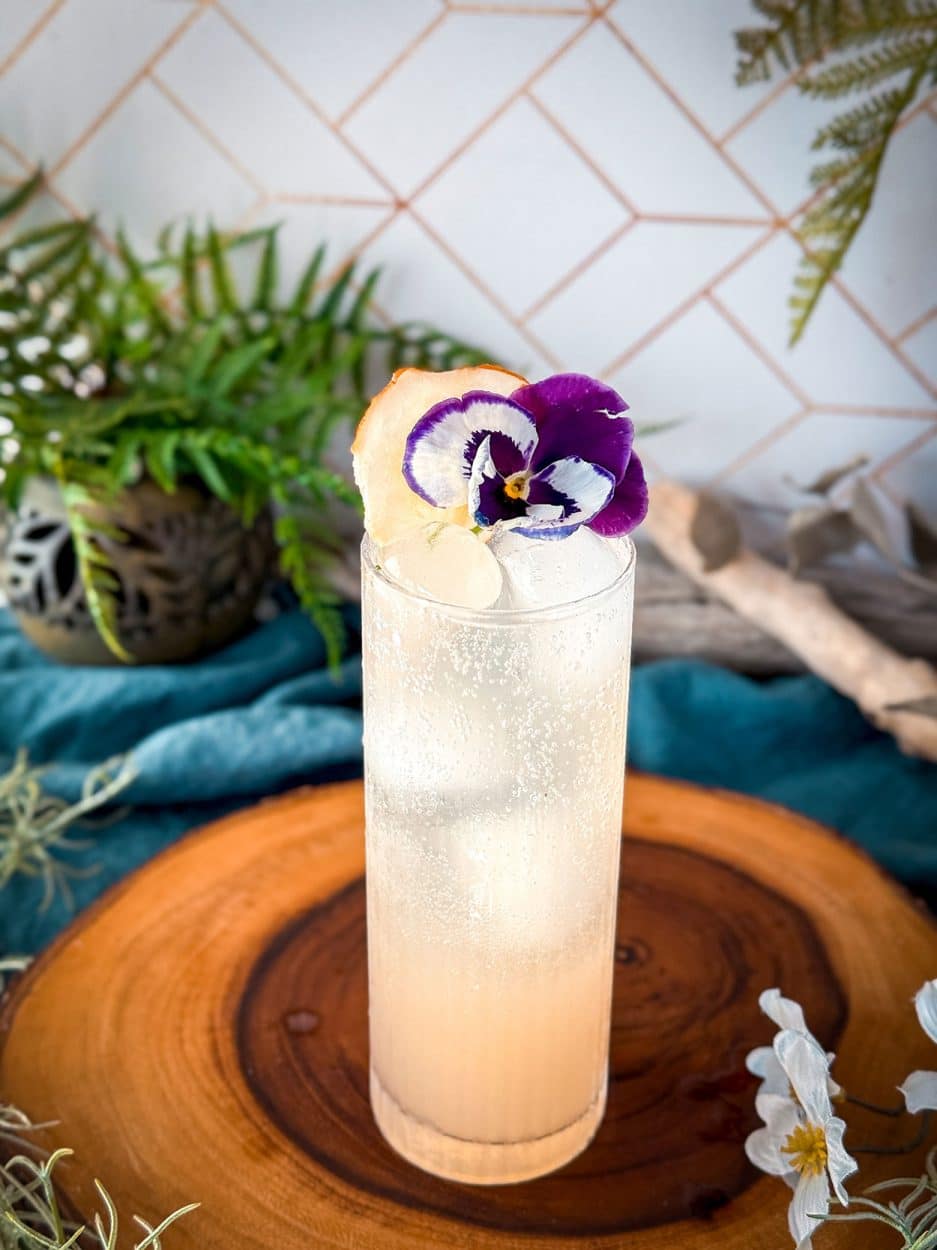 Pear Sakura Gin Collins cocktail recipe