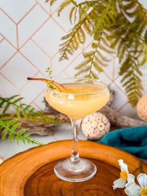 Pear Thyme Martini cocktail recipe