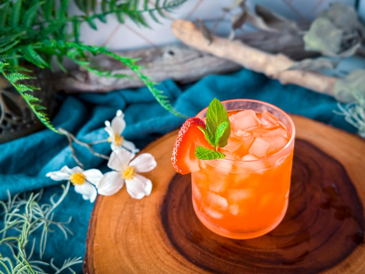 Strawberry Sakura Smash cocktail recipe