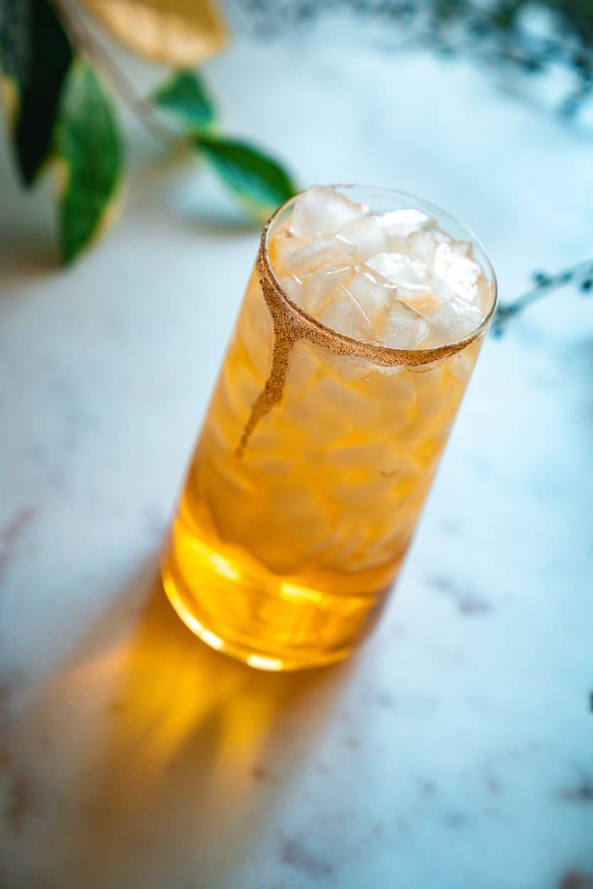 Whiskey and Apple juice cocktail recipe